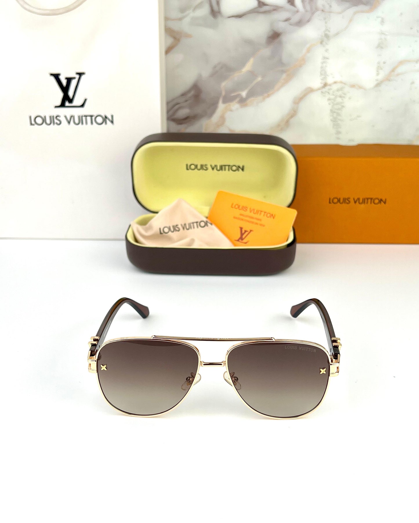 LOUI_IS VUITTON D-548
