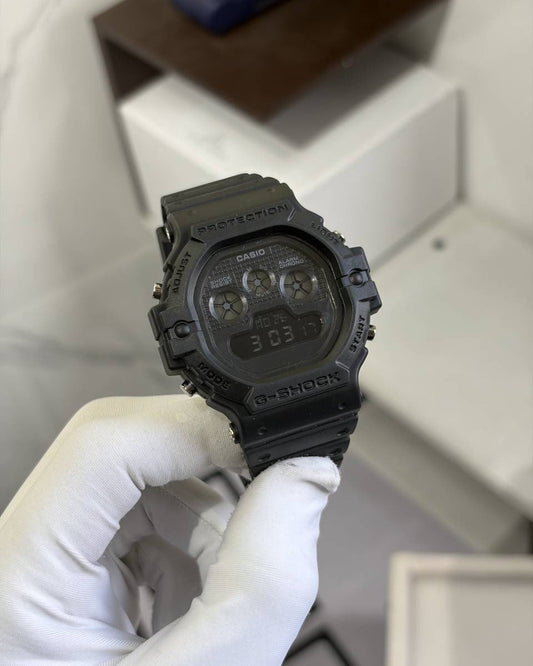 CASI O GSHOCK DW 5900 BLACK 1026