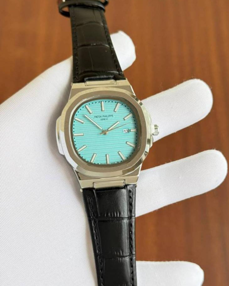 Patek Philipp Nautilus Quartz Leather