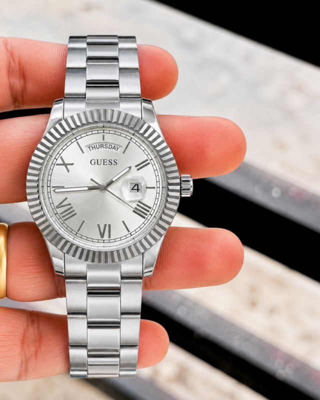 Gues s Day Date Men Silver White
