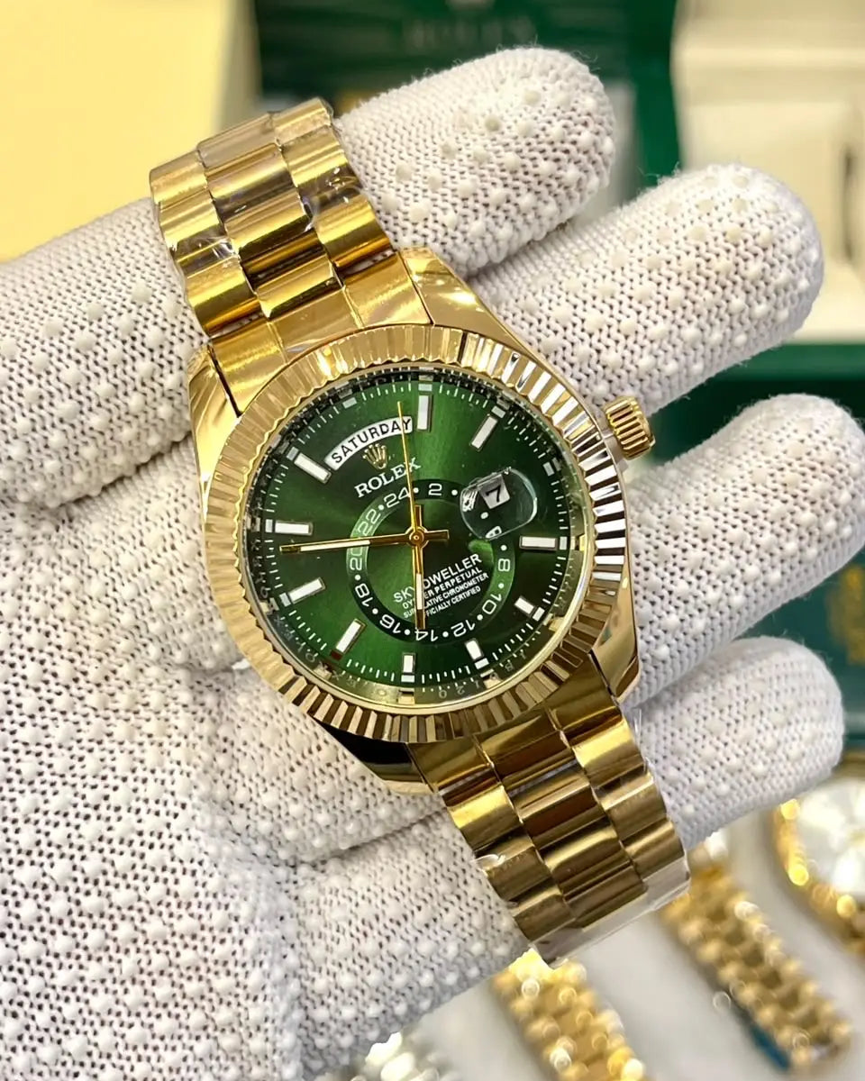 Role_x Sky-Dweller gold green